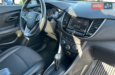 Внедорожник / Кроссовер Chevrolet Trax 2018 в 