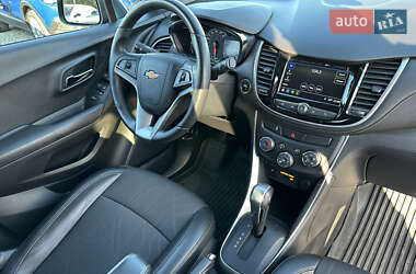 Внедорожник / Кроссовер Chevrolet Trax 2018 в 