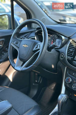 Внедорожник / Кроссовер Chevrolet Trax 2018 в 