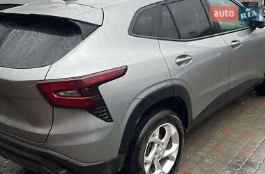 Внедорожник / Кроссовер Chevrolet Trax 2023 в 