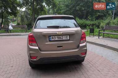 Внедорожник / Кроссовер Chevrolet Trax 2018 в 
