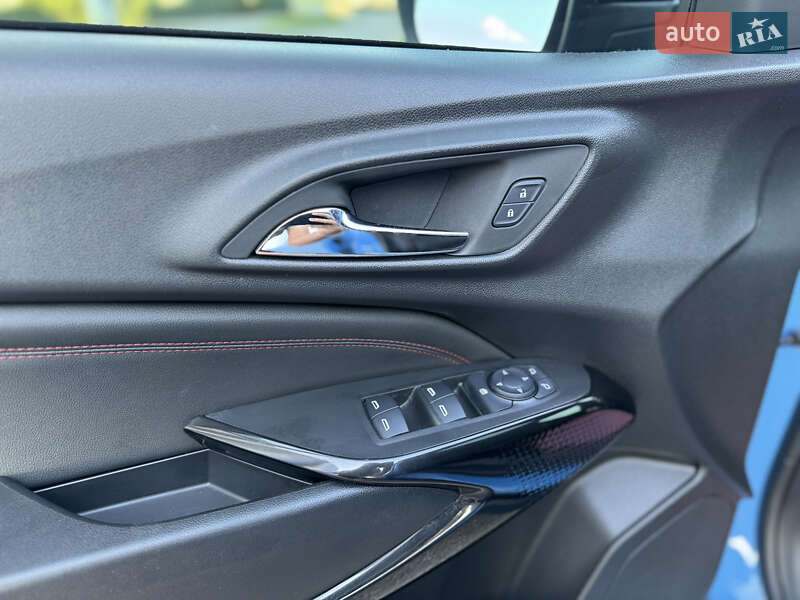 Внедорожник / Кроссовер Chevrolet Trax 2023 в Киеве фото 13 Внедорожник / Кроссовер Chevrolet Trax 2023 в Киеве