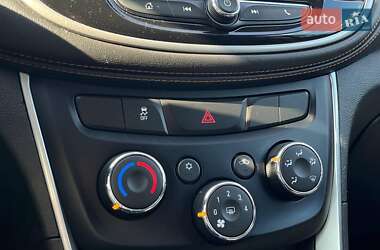 Позашляховик / Кросовер Chevrolet Trax 2018 в 