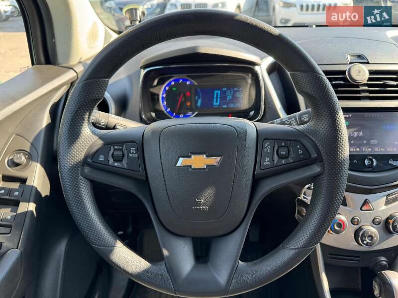 Внедорожник / Кроссовер Chevrolet Trax 2016 в Виннице