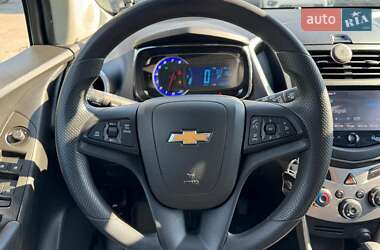 Внедорожник / Кроссовер Chevrolet Trax 2016 в 