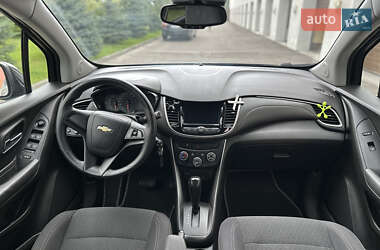 Внедорожник / Кроссовер Chevrolet Trax 2019 в 