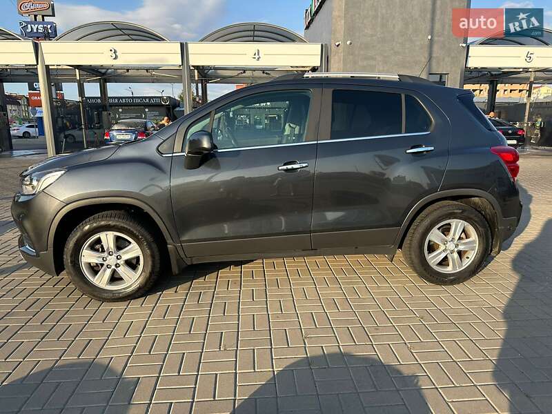 Внедорожник / Кроссовер Chevrolet Trax 2018 в Киеве