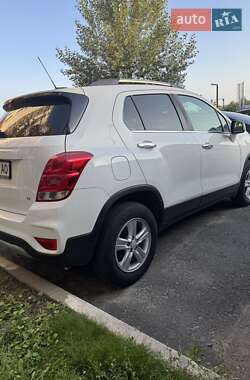 Внедорожник / Кроссовер Chevrolet Trax 2018 в 