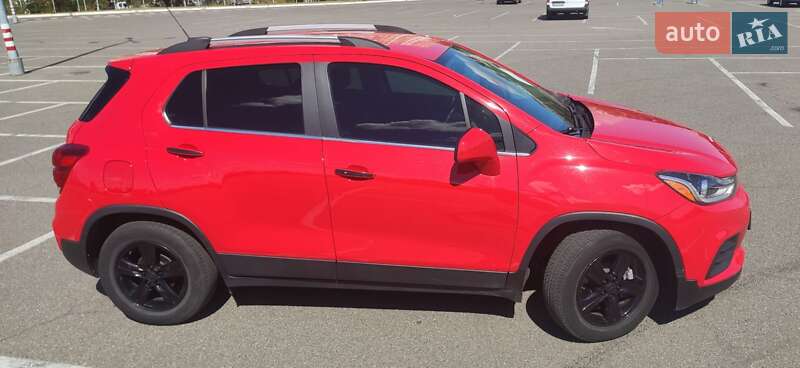 Внедорожник / Кроссовер Chevrolet Trax 2020 в Киеве