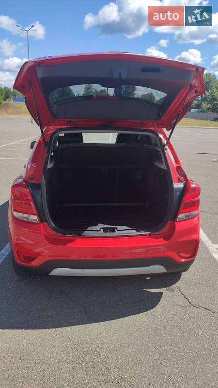 Внедорожник / Кроссовер Chevrolet Trax 2020 в Киеве