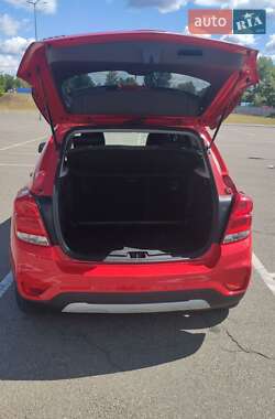 Внедорожник / Кроссовер Chevrolet Trax 2020 в 