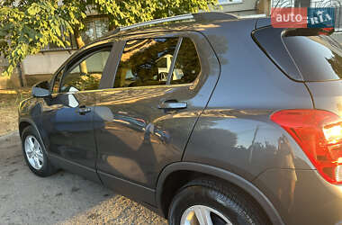 Внедорожник / Кроссовер Chevrolet Trax 2016 в 