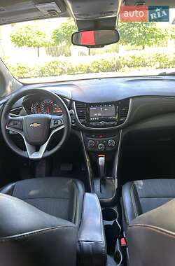 Позашляховик / Кросовер Chevrolet Trax 2017 в 