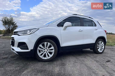 Внедорожник / Кроссовер Chevrolet Trax 2017 в 
