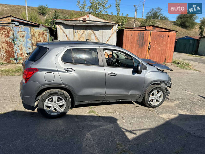 Внедорожник / Кроссовер Chevrolet Trax 2020 в Запорожье фото 5 Внедорожник / Кроссовер Chevrolet Trax 2020 в Запорожье