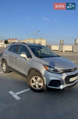 Внедорожник / Кроссовер Chevrolet Trax 2018 в 