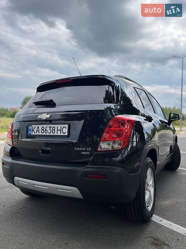 Позашляховик / Кросовер Chevrolet Trax 2015 в Києві