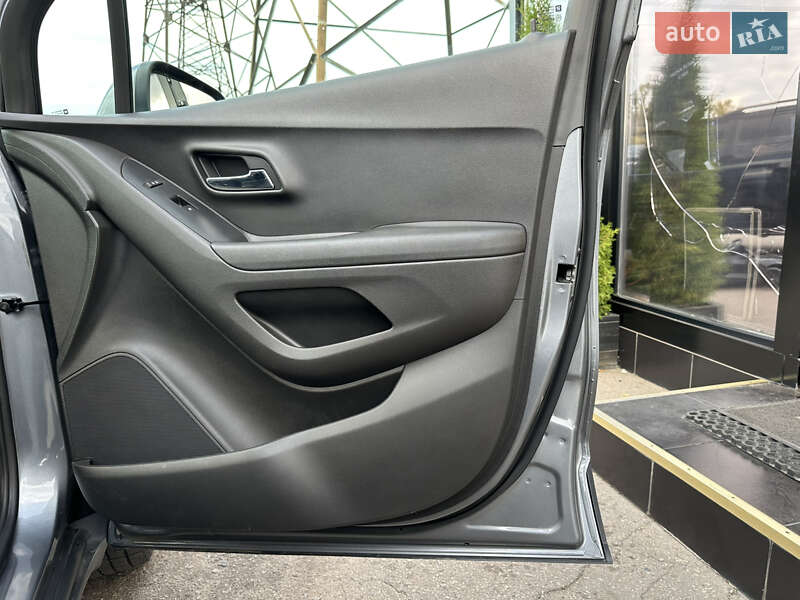 Внедорожник / Кроссовер Chevrolet Trax 2020 в Харькове
