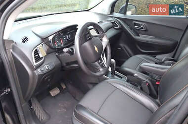 Внедорожник / Кроссовер Chevrolet Trax 2018 в 