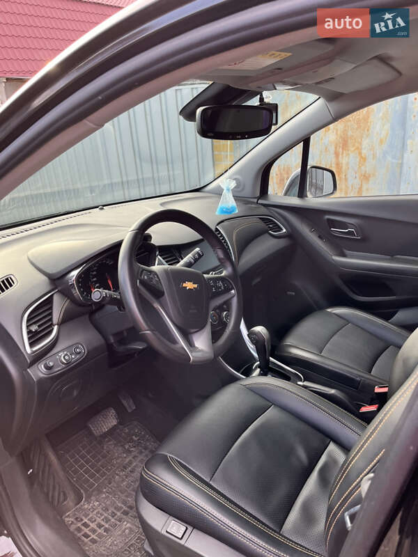 Внедорожник / Кроссовер Chevrolet Trax 2016 в Черкассах фото 4 Внедорожник / Кроссовер Chevrolet Trax 2016 в Черкассах