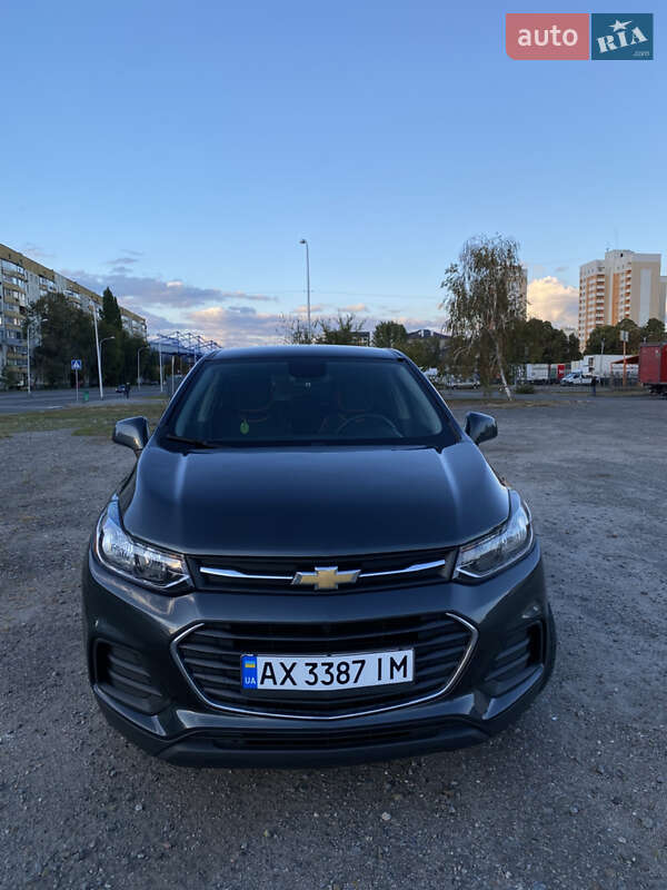 Внедорожник / Кроссовер Chevrolet Trax 2018 в 