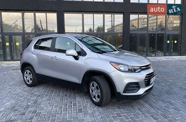 Внедорожник / Кроссовер Chevrolet Trax 2017 в 
