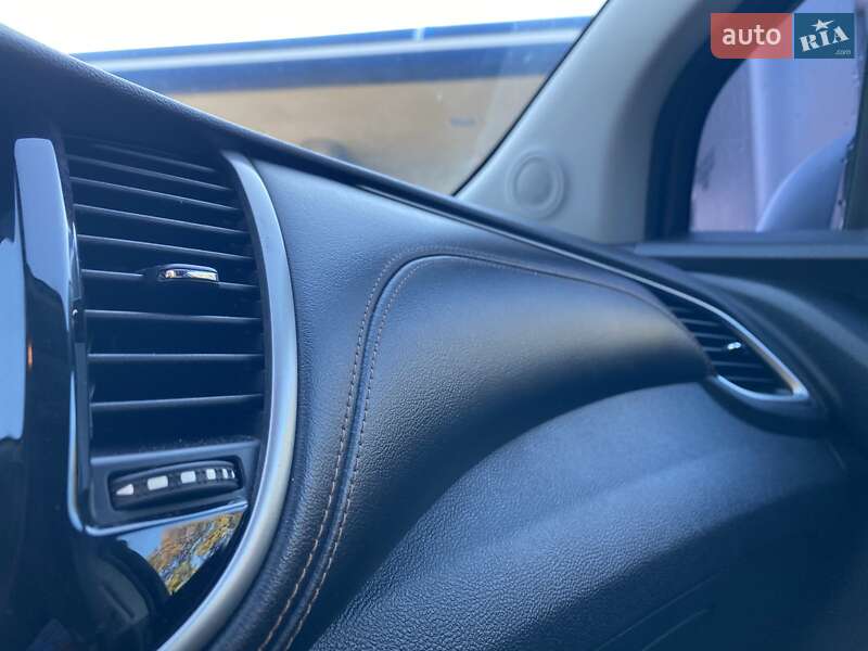 Внедорожник / Кроссовер Chevrolet Trax 2018 в Николаеве