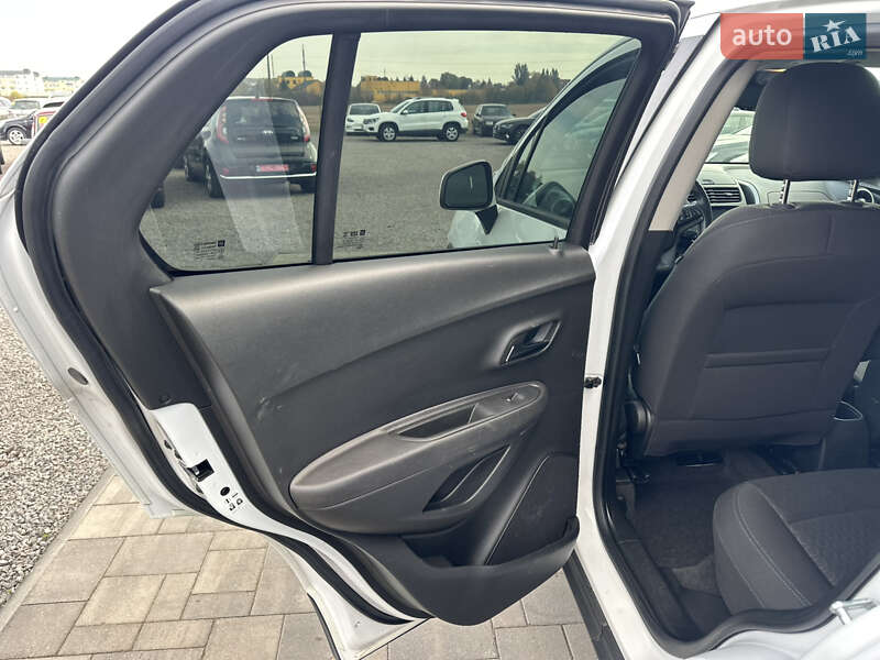 Внедорожник / Кроссовер Chevrolet Trax 2016 в Ровно фото 14 Внедорожник / Кроссовер Chevrolet Trax 2016 в Ровно