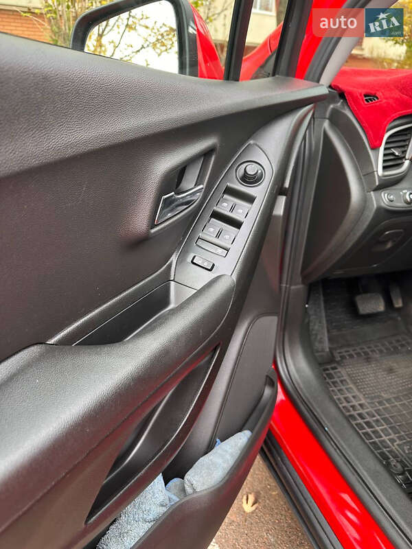 Внедорожник / Кроссовер Chevrolet Trax 2017 в Одессе фото 13 Внедорожник / Кроссовер Chevrolet Trax 2017 в Одессе