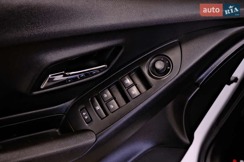 Внедорожник / Кроссовер Chevrolet Trax 2016 в Одессе