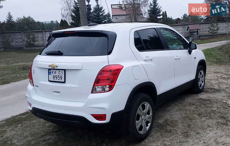 Внедорожник / Кроссовер Chevrolet Trax 2017 в Киеве