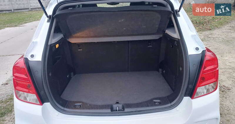 Внедорожник / Кроссовер Chevrolet Trax 2017 в Киеве