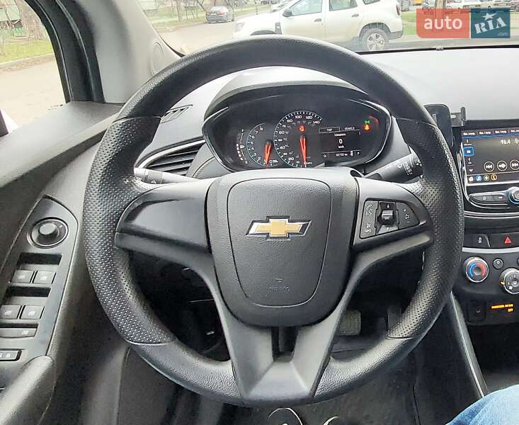 Внедорожник / Кроссовер Chevrolet Trax 2017 в Киеве