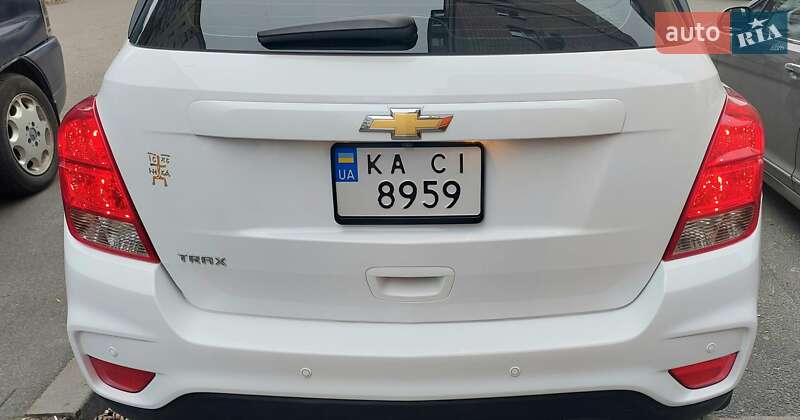Внедорожник / Кроссовер Chevrolet Trax 2017 в Киеве