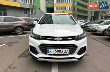 Внедорожник / Кроссовер Chevrolet Trax 2017 в Киеве