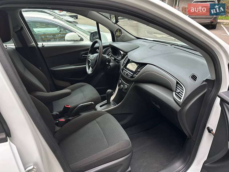 Внедорожник / Кроссовер Chevrolet Trax 2017 в Киеве фото 14 Внедорожник / Кроссовер Chevrolet Trax 2017 в Киеве