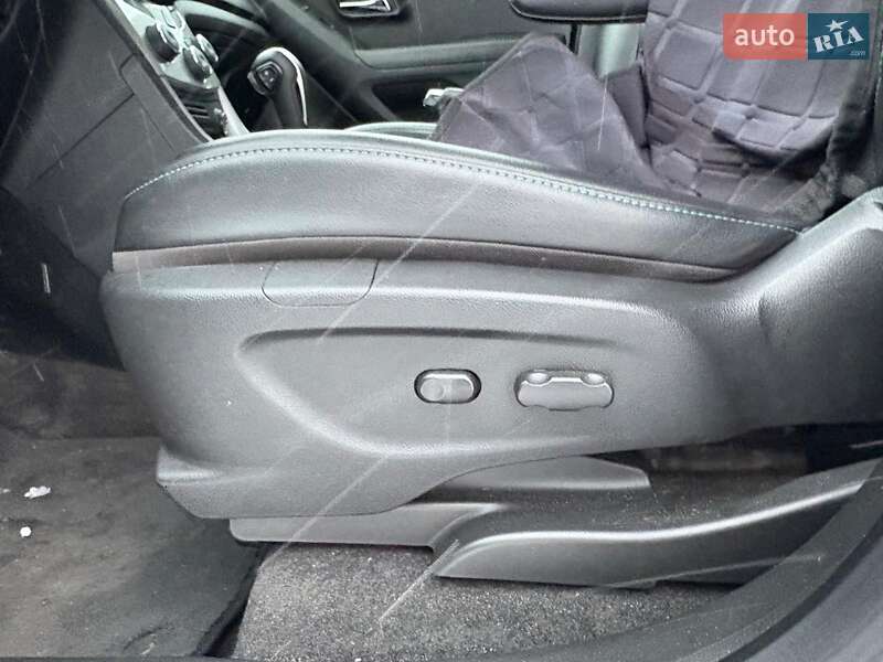 Позашляховик / Кросовер Chevrolet Trax 2016 в Львові фото 42 Позашляховик / Кросовер Chevrolet Trax 2016 в Львові