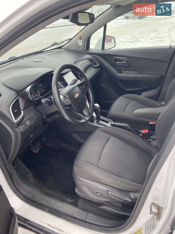 Внедорожник / Кроссовер Chevrolet Trax 2017 в Ровно фото 12 Внедорожник / Кроссовер Chevrolet Trax 2017 в Ровно