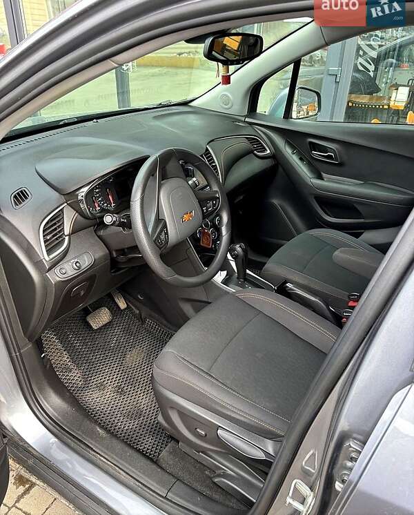 Внедорожник / Кроссовер Chevrolet Trax 2020 в Запорожье фото 4 Внедорожник / Кроссовер Chevrolet Trax 2020 в Запорожье