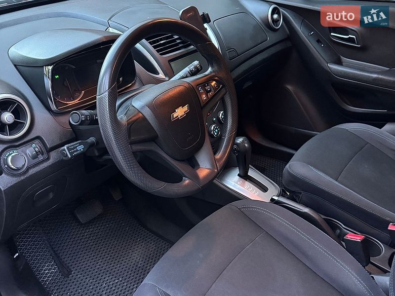 Внедорожник / Кроссовер Chevrolet Trax 2016 в Киеве