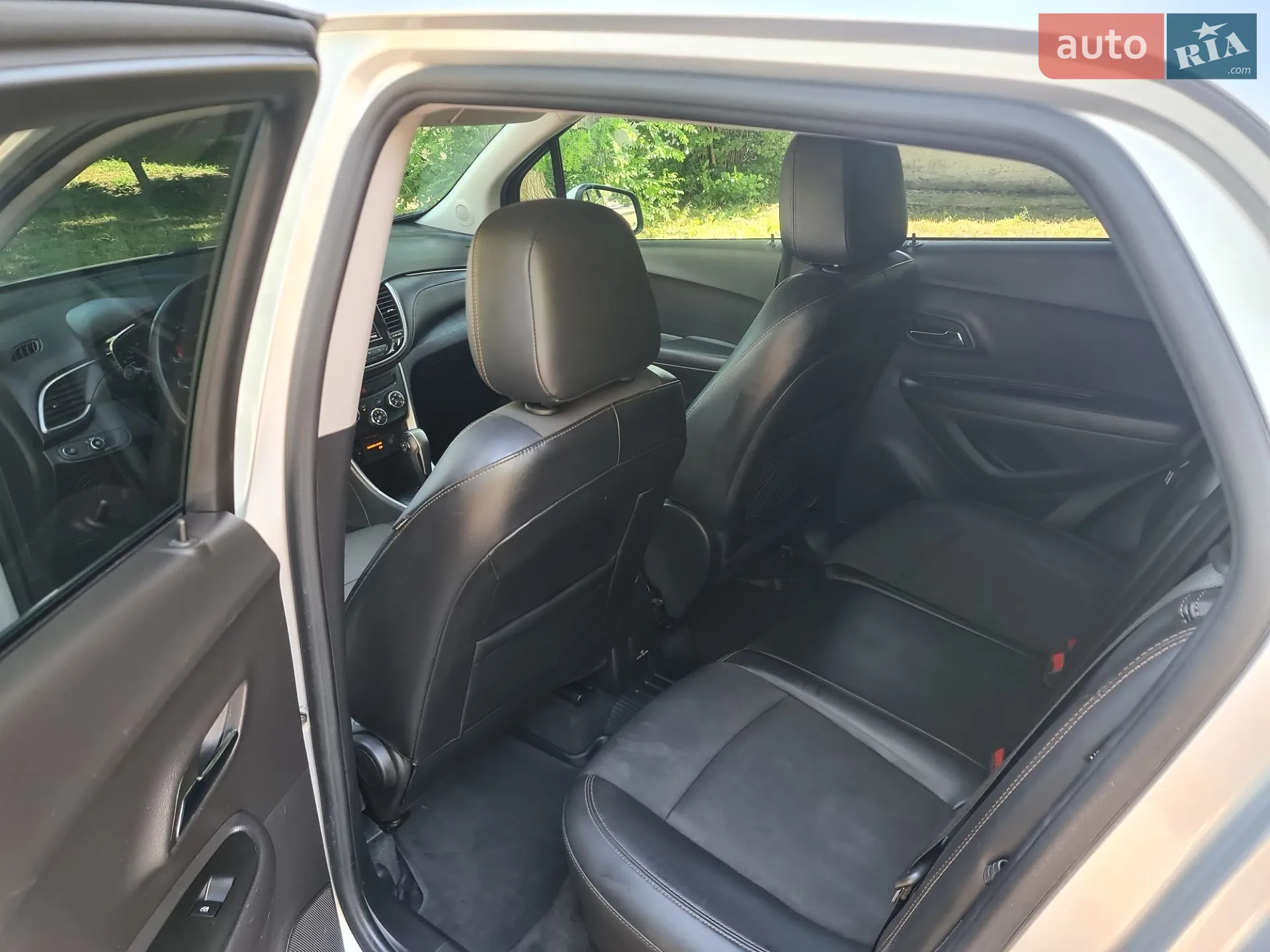 Chevrolet Trax 2019 VIN KL7CJLSB1LB034805 фото оголошення 12 з 33