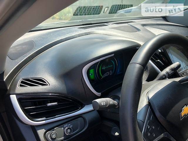 Седан Chevrolet Volt 2017 в Одесі