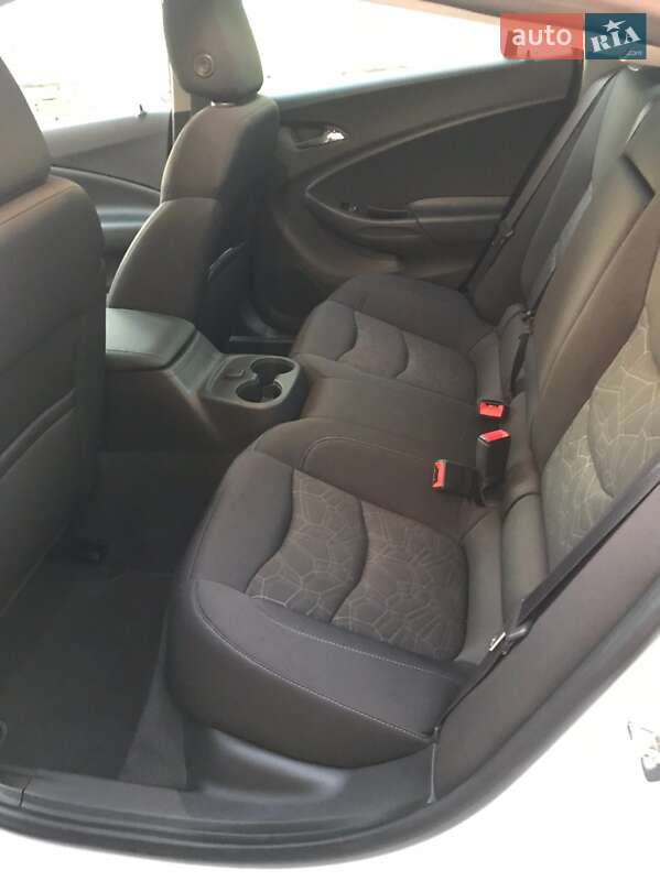 Хэтчбек Chevrolet Volt 2016 в Харькове