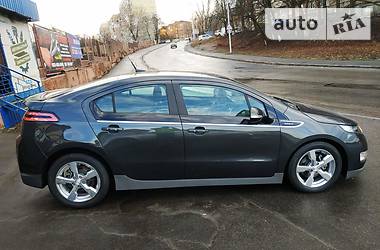 Ліфтбек Chevrolet Volt 2014 в 