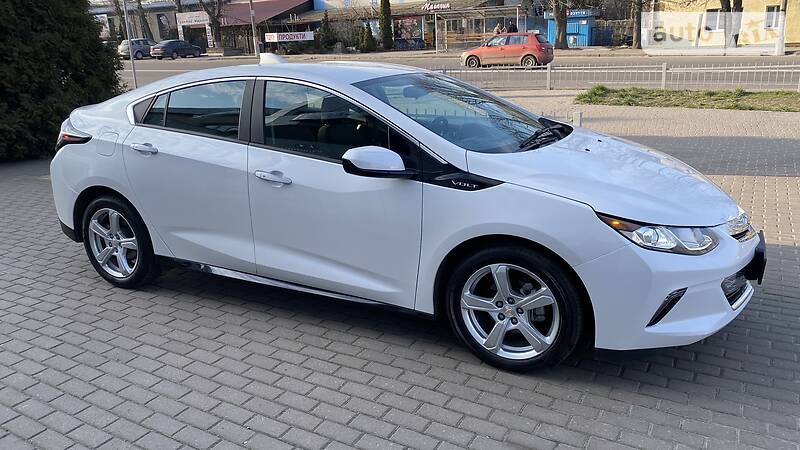 Хетчбек Chevrolet Volt 2018 в Києві