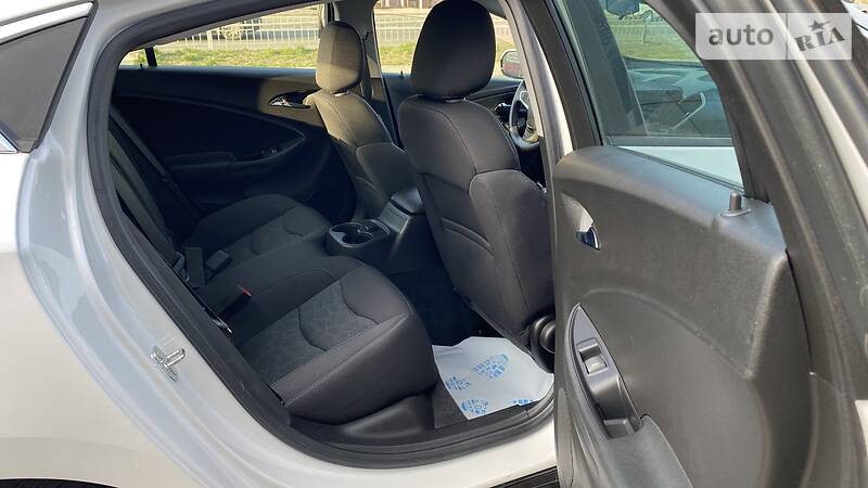Хетчбек Chevrolet Volt 2018 в Києві