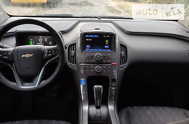Лифтбек Chevrolet Volt 2015 в Новых Санжарах