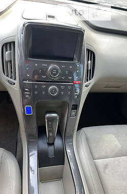 Ліфтбек Chevrolet Volt 2014 в Дніпрі