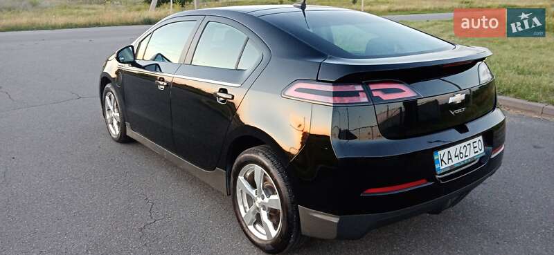 Лифтбек Chevrolet Volt 2013 в Киеве