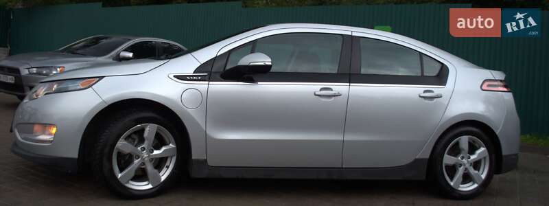 Хетчбек Chevrolet Volt 2014 в Києві